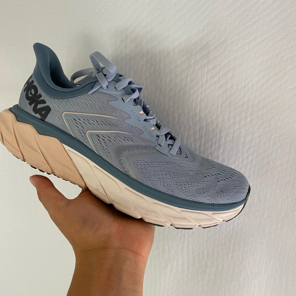 Hoka Ahari 5 blue
